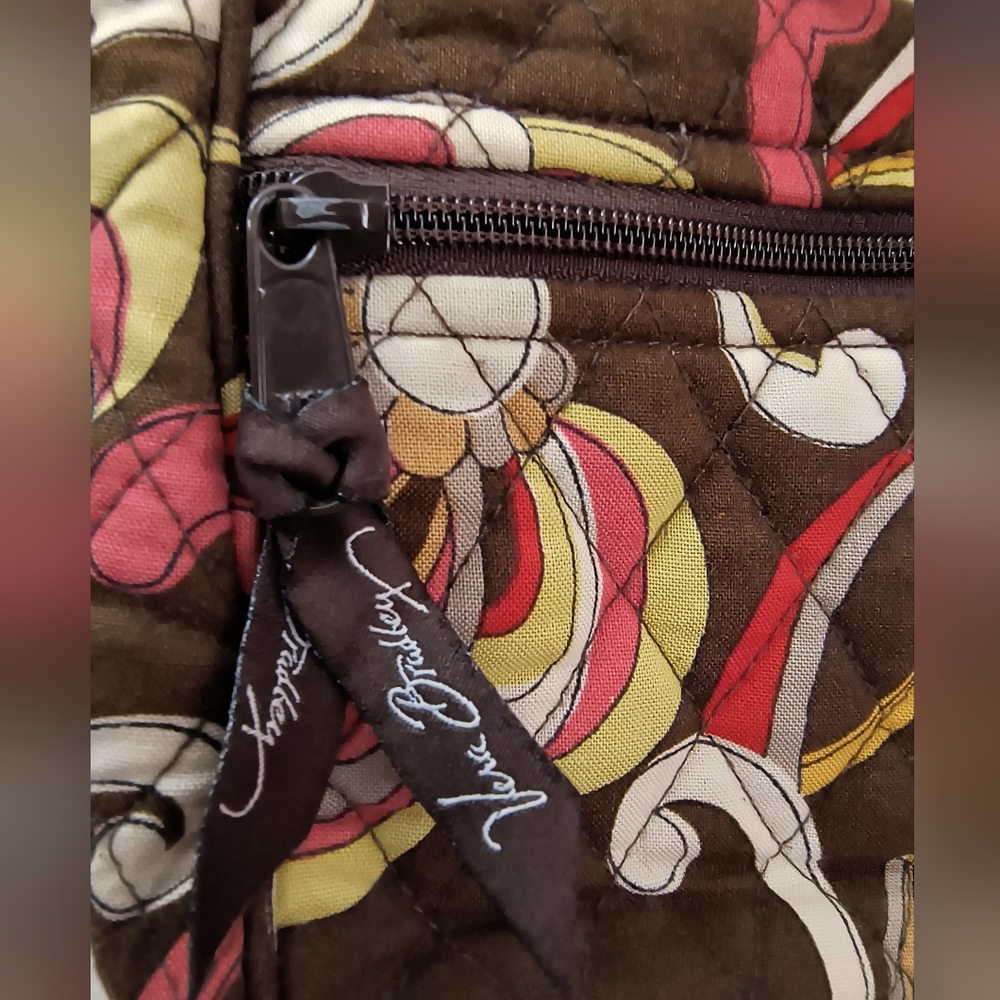 Vera Bradley patterned purse - Picture 5 of 9